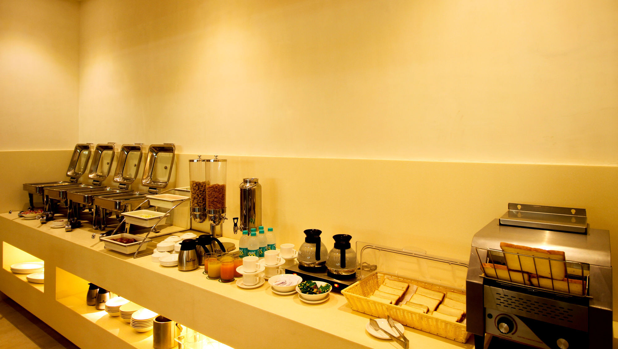 Hotel Le Roi Raipur At Raipur Railway Station Екстер'єр фото