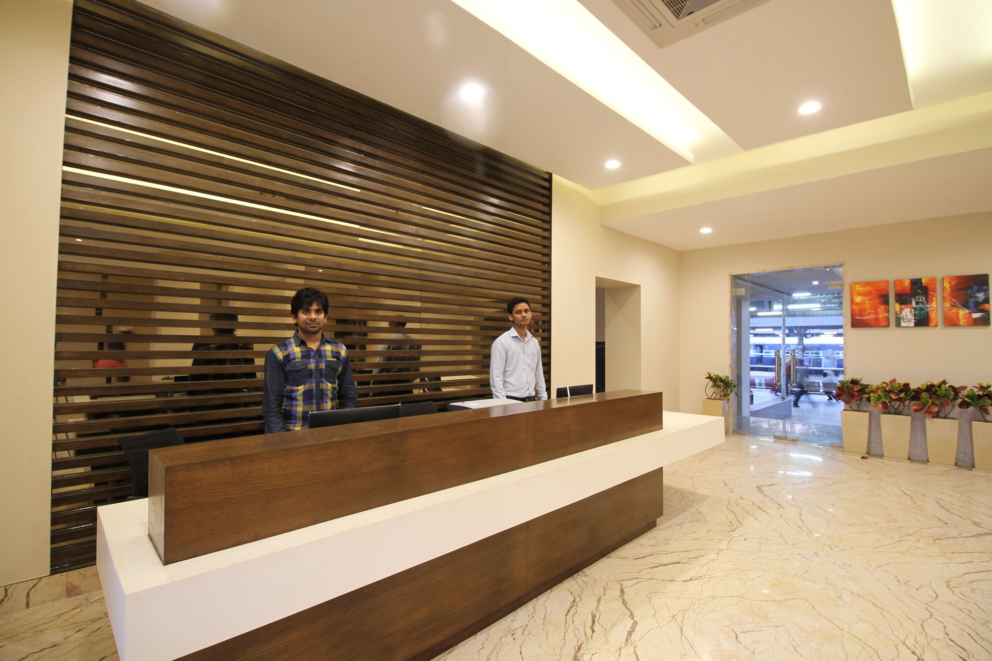 Hotel Le Roi Raipur At Raipur Railway Station Екстер'єр фото